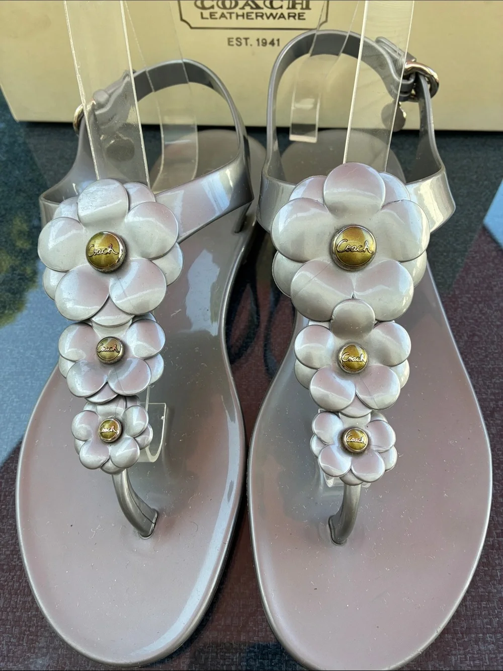 Coach Women's Hayden metallic gels Pearl Pink Floral Jelly Thong Sandals - Picture 2 of 8